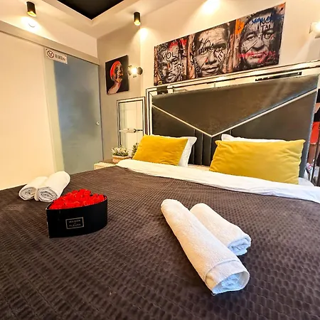 Anna Lux Apartment *