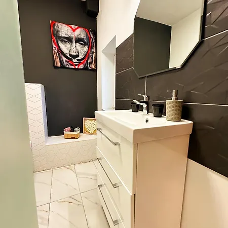 Anna Lux Apartment